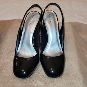 Tahari patent leather slingbacks